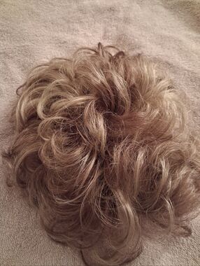 Paula Young Light Brown Curly Intergrative Wiglet Hairpiece Topper